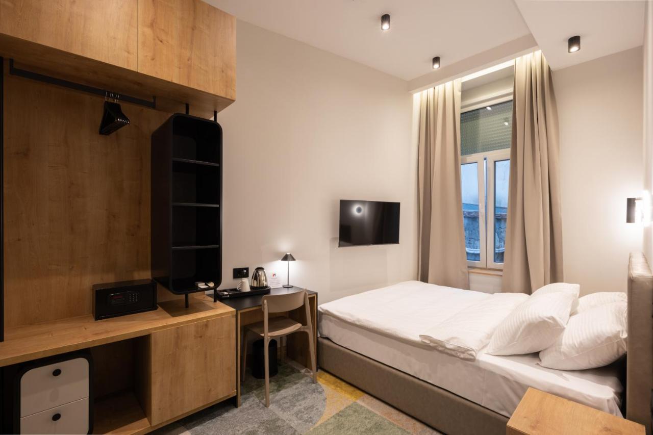 Hop Inn Rooms & Suites Beograd Ngoại thất bức ảnh