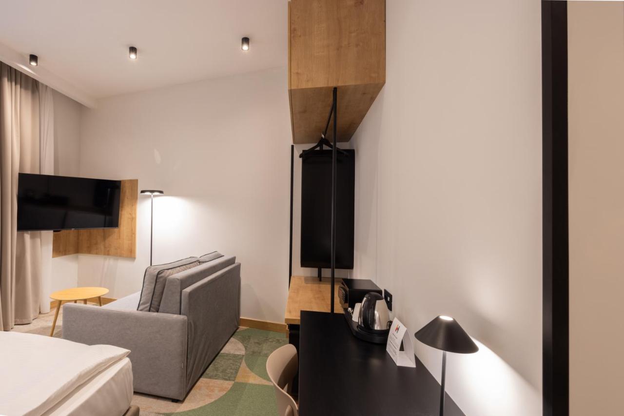 Hop Inn Rooms & Suites Beograd Ngoại thất bức ảnh
