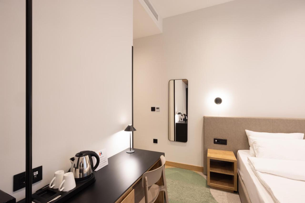 Hop Inn Rooms & Suites Beograd Ngoại thất bức ảnh